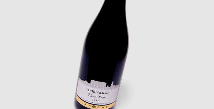 Boston Pizza Domaine Laroche La Chevalière Pinot Noir